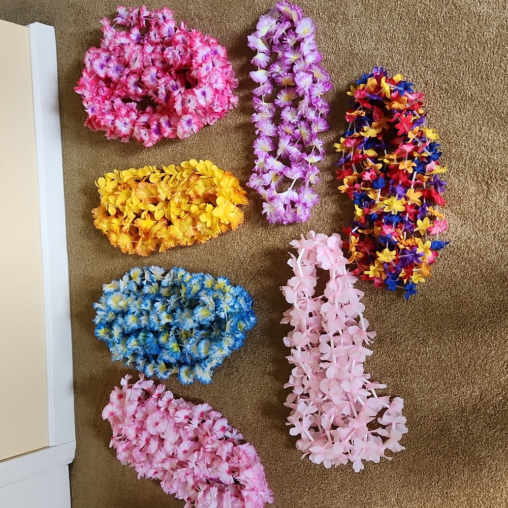 34 Silk flower Hawaiian leis